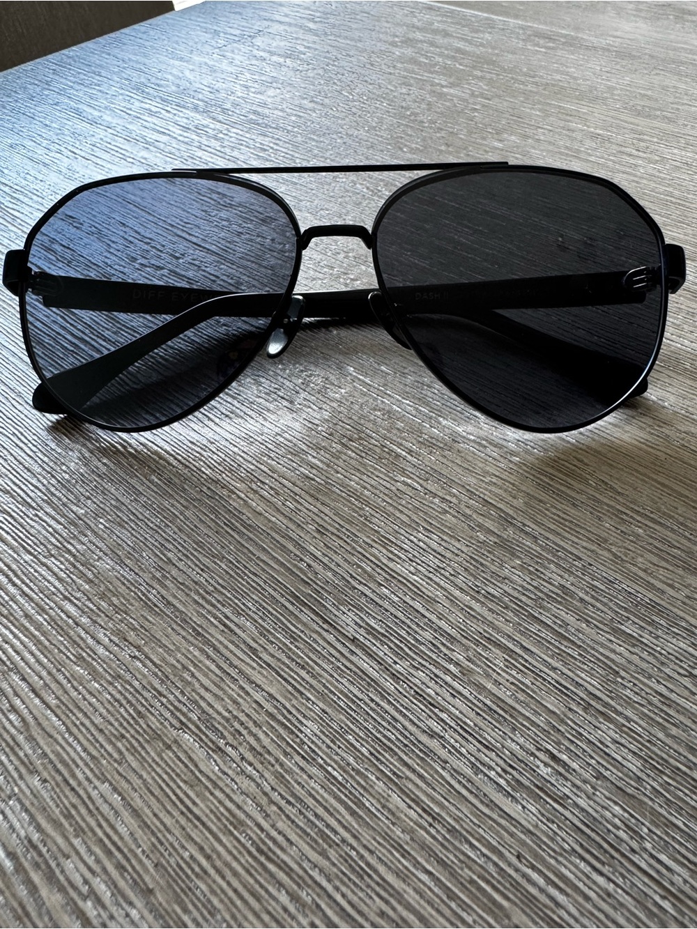 Diff Eyewear Black Aviator Sunglasses